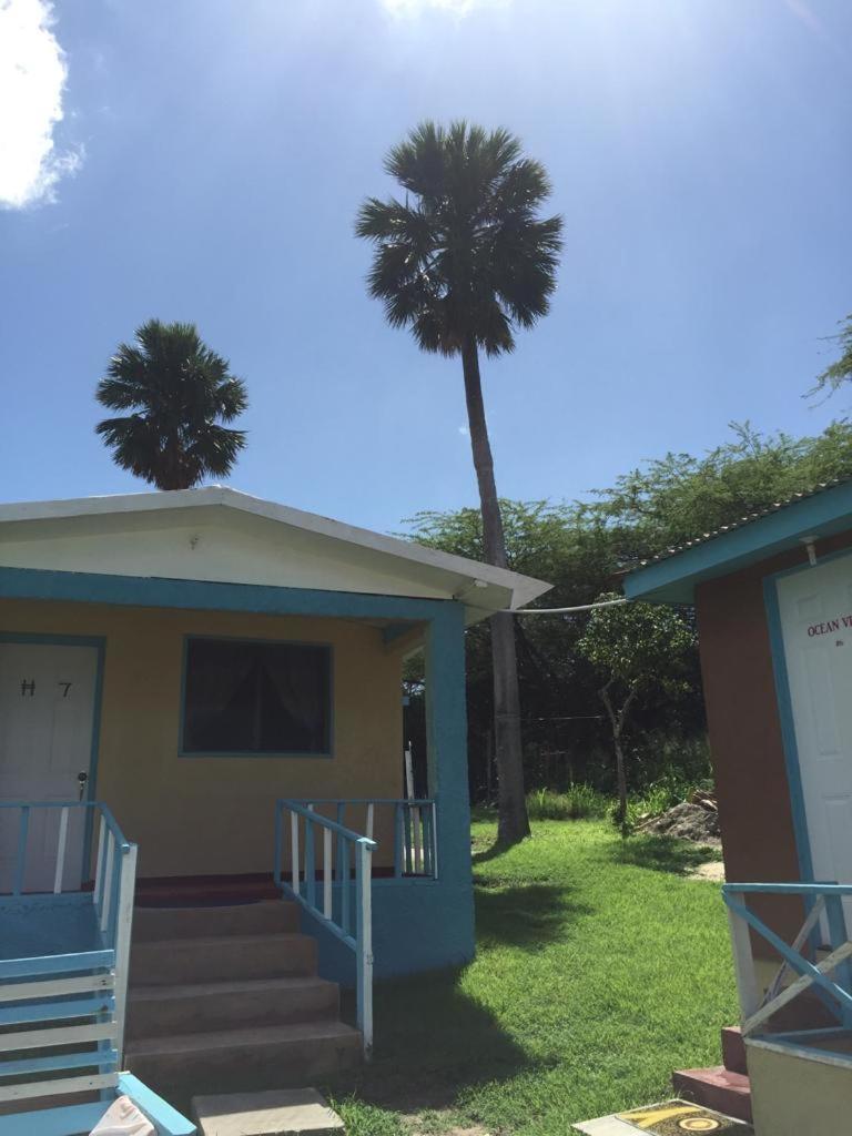 Waikiki Guest House Treasure Beach Extérieur photo